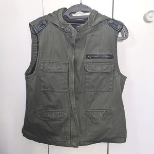 Green BDG Vest Large
